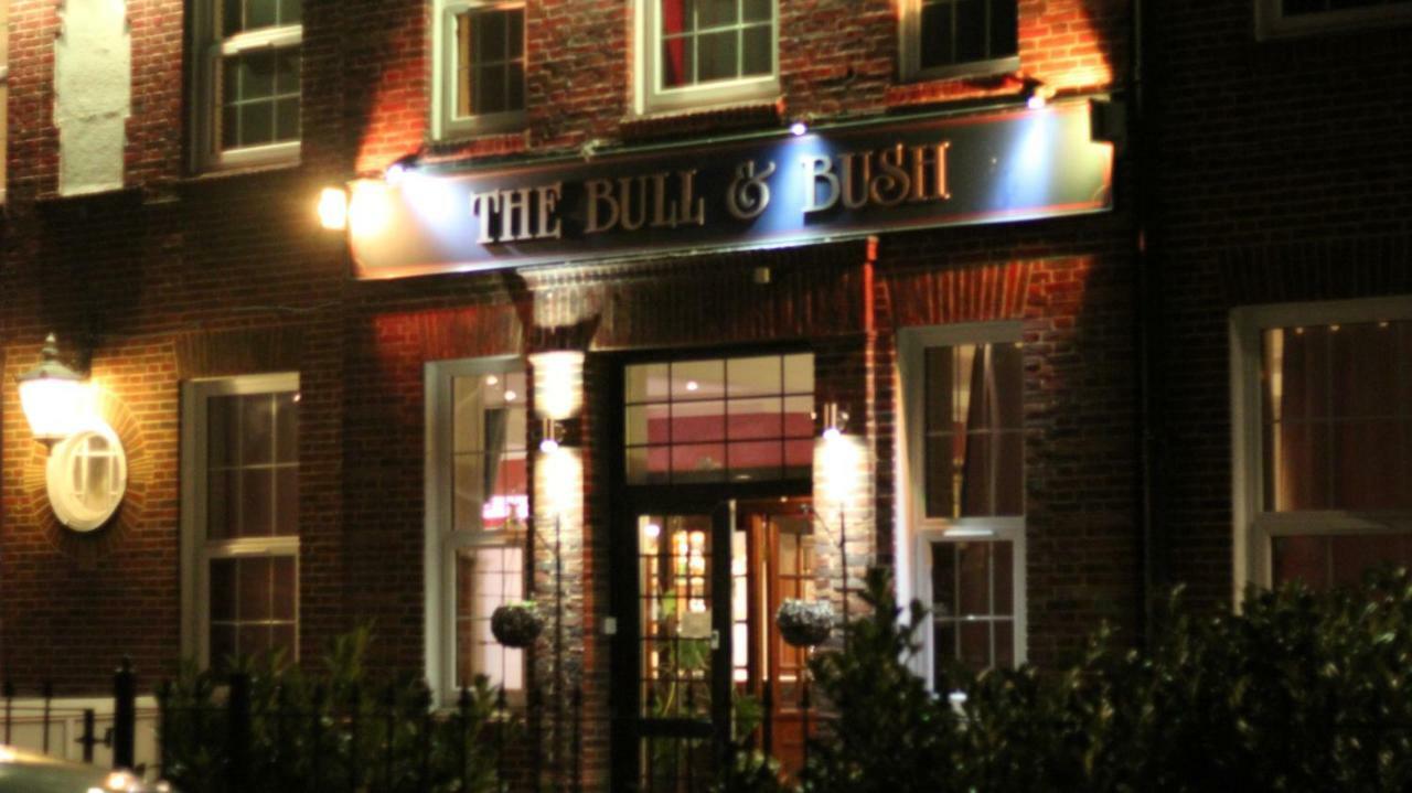 The Bull And Bush Hotel Kingston Kingston upon Thames  Exterior photo