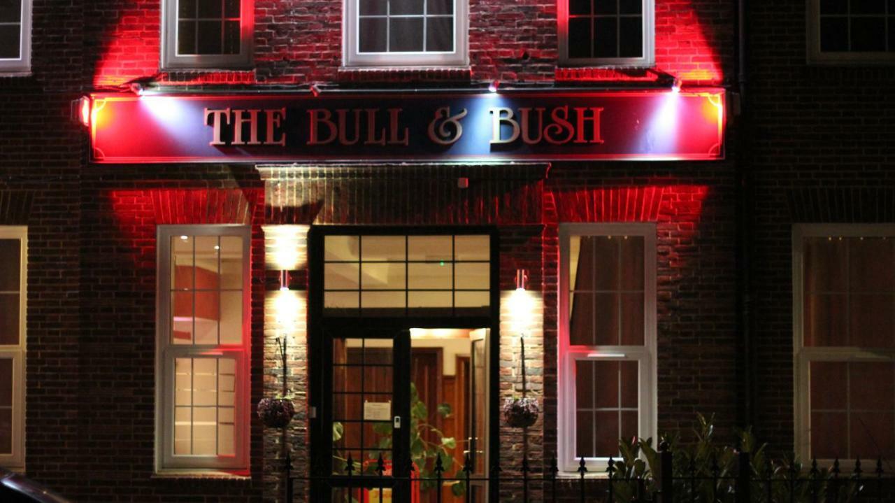 The Bull And Bush Hotel Kingston Kingston upon Thames  Exterior photo